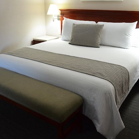 Casa Inn Business Hotel Celaya Buitenkant foto