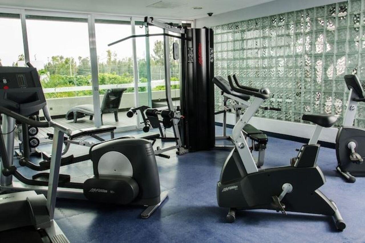 Casa Inn Business Hotel Celaya Buitenkant foto