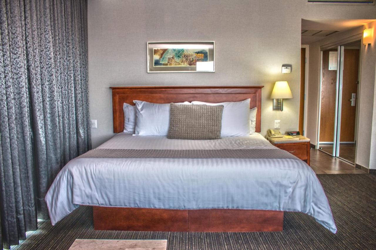 Casa Inn Business Hotel Celaya Buitenkant foto